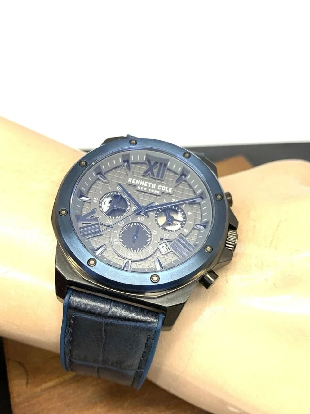 Kenneth Cole Men's Watch Quartz Chronograph Gray Dial Blue Black Rubber 45mm